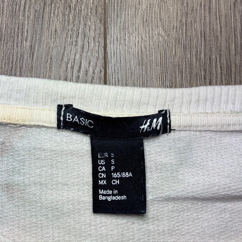 H&M Basic Sweater - Picture 6 of 6